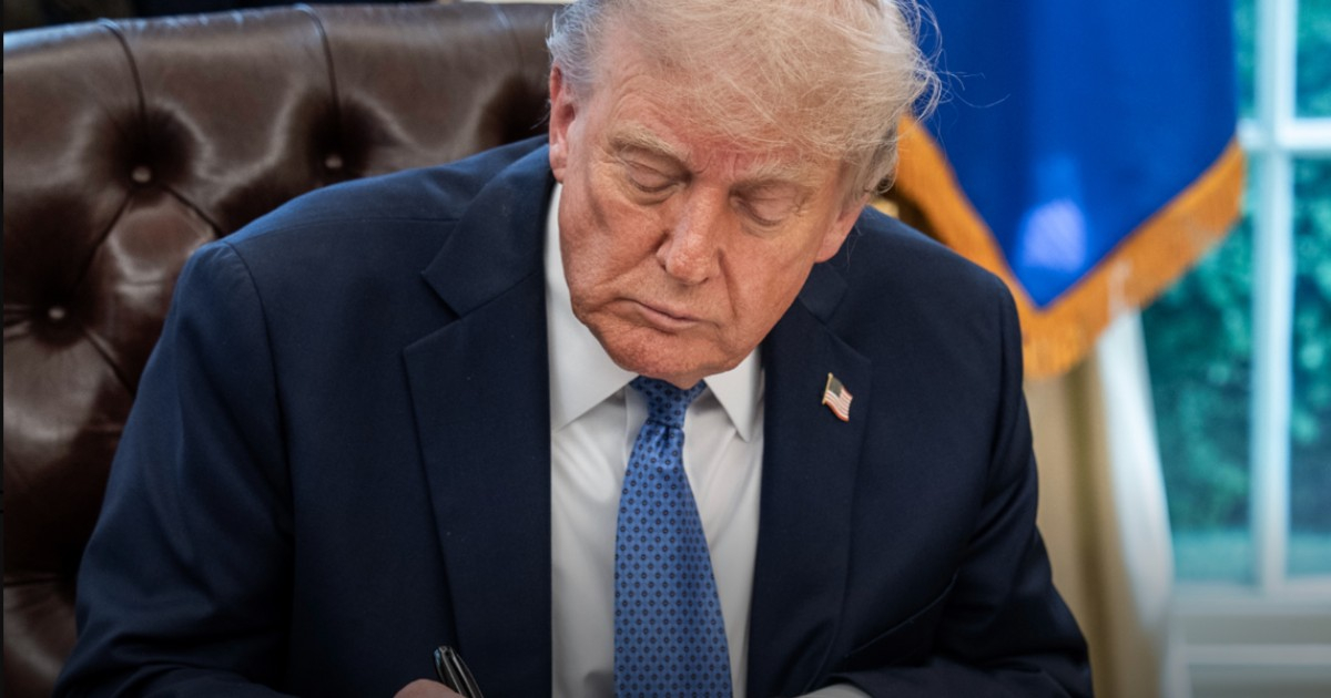 Trump Plans to Remove Syria from Terrorism Sponsor List; Cuba Remains
