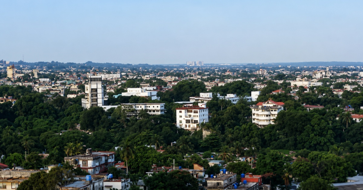 Pots and Pans Echo Through Vedado in Daytime Protest