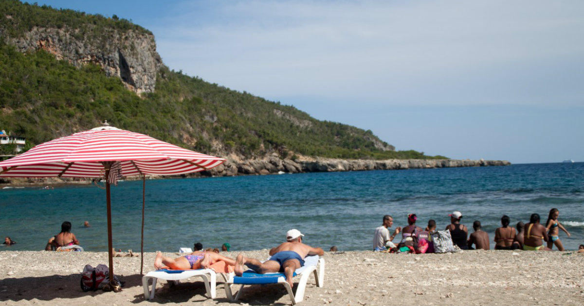 Shark Sighting Temporarily Closes Santiago de Cuba Beach
