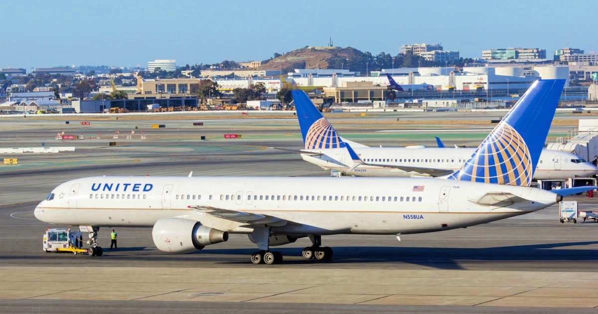 United Airlines Unveils New Seating Solution for Middle Seat Problem