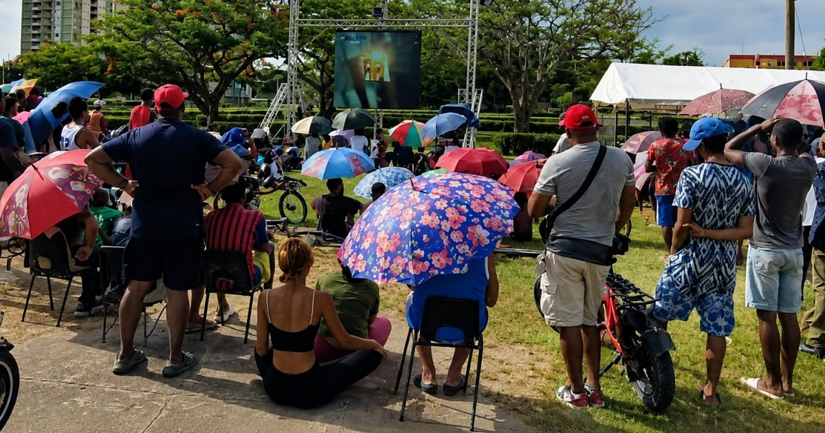 Cuban Woman Criticizes Celebration of Argentina's Goals Amidst Blackouts and Scarcity