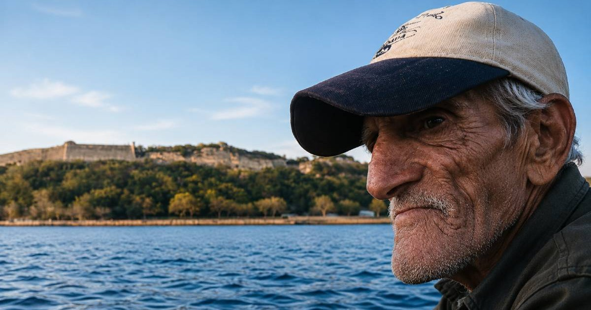 Documentary "Habitante" Debuts, Featuring a Viral Message from a Havana Fisherman