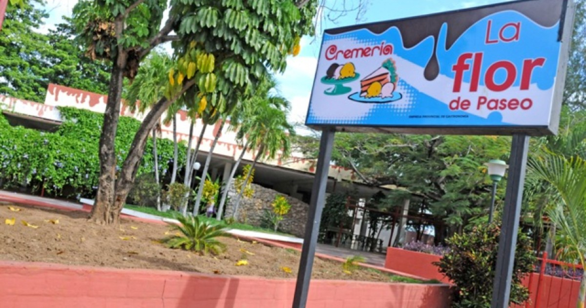 Ice Cream Served in an Ashtray: A Stark Reflection of Cuba's Gastronomic Decline