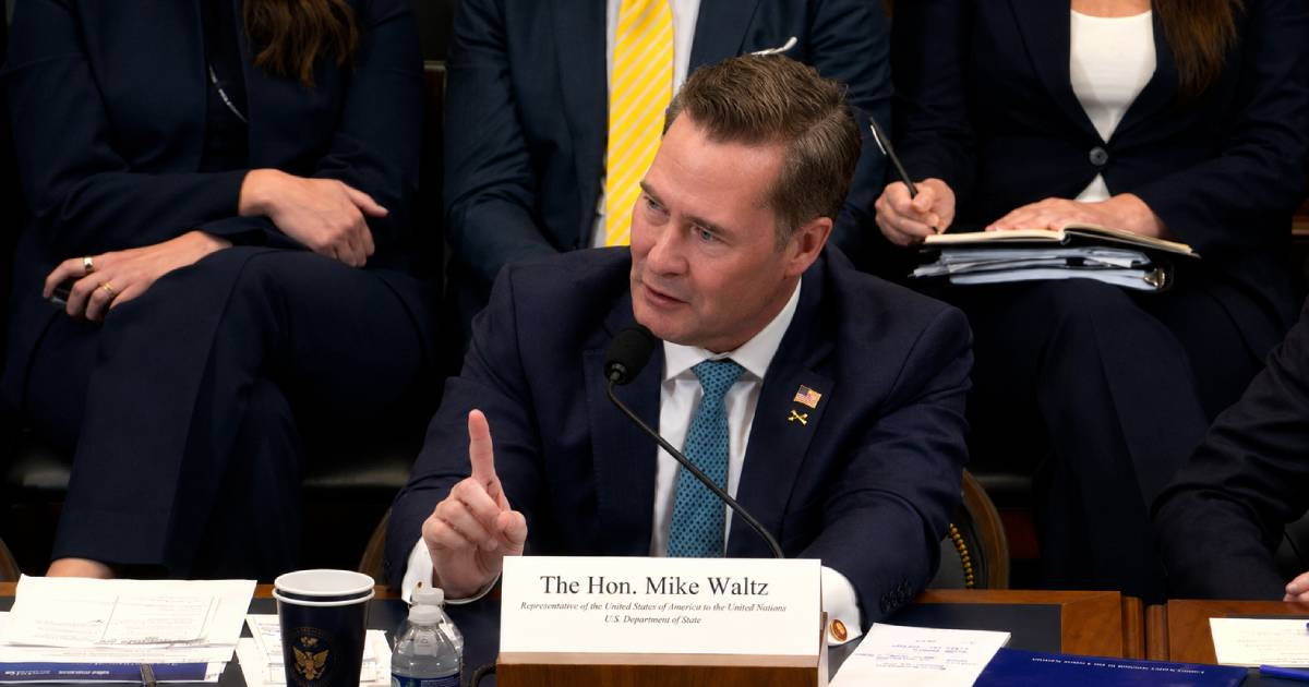 "Mike Waltz Leaves Military Action Against Cuba on the Table"