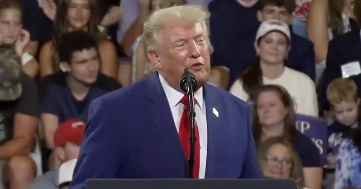 Trump Declares: "Communism Ruins Everything!"