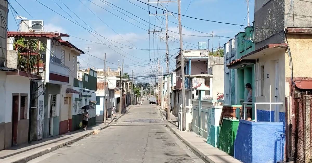 Residents in La Cumbre, Versalles Endure Over 104 Hours Without Power or Water