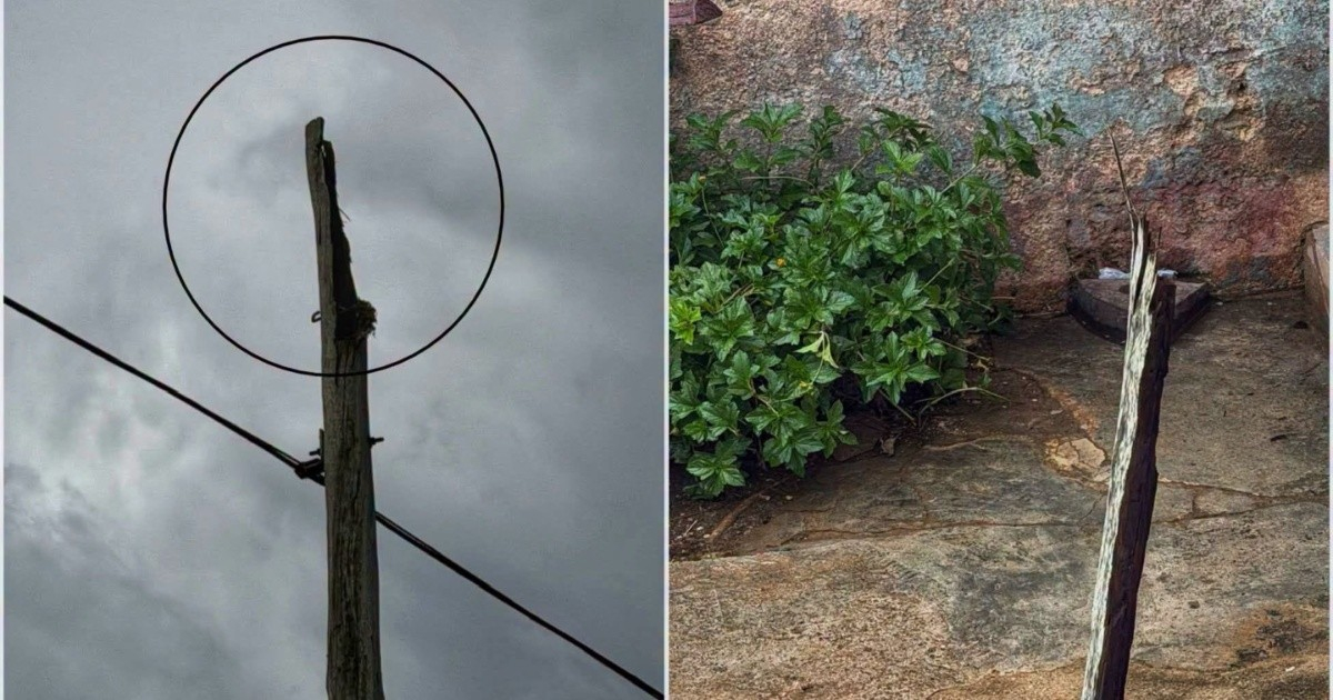 Lightning Strikes Wooden Pole in Güira de Melena Amid Intense Storms