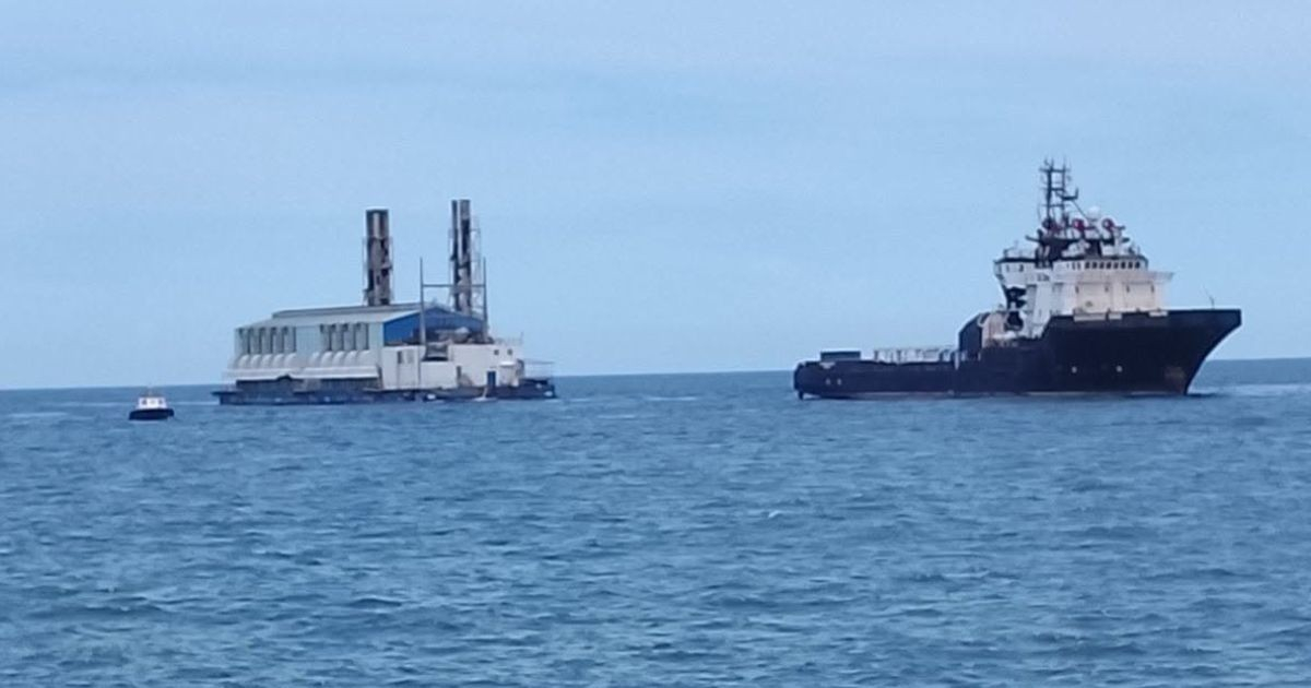 The Arrival of a Barge in Havana: Not for Power Generation, Clarifies UNE