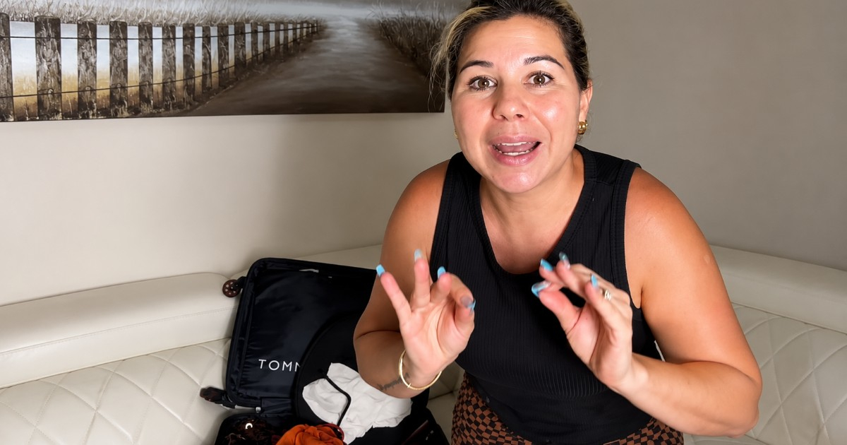 Stowaway from Cuba Found in Luggage: "I Won't Exterminate It"