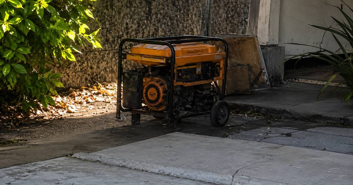 Mother in Cuba Claims Power Generator Endangers Her Daughter with Severe Lung Disease