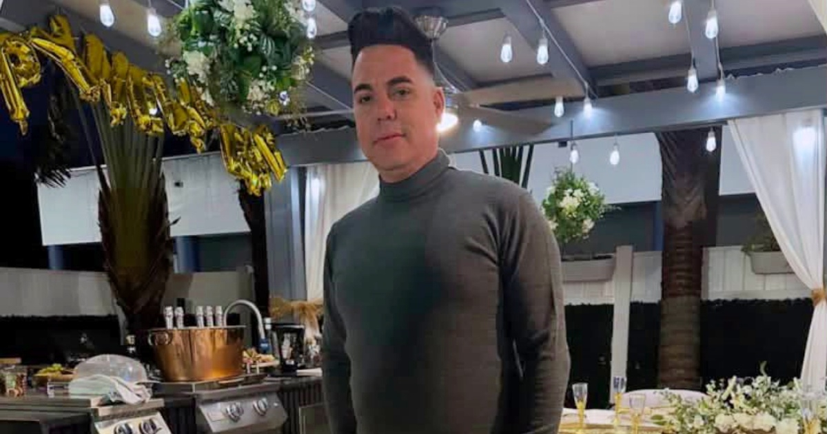Cuban with I-220A Seeks Community Help After Losing Wallet in Hialeah