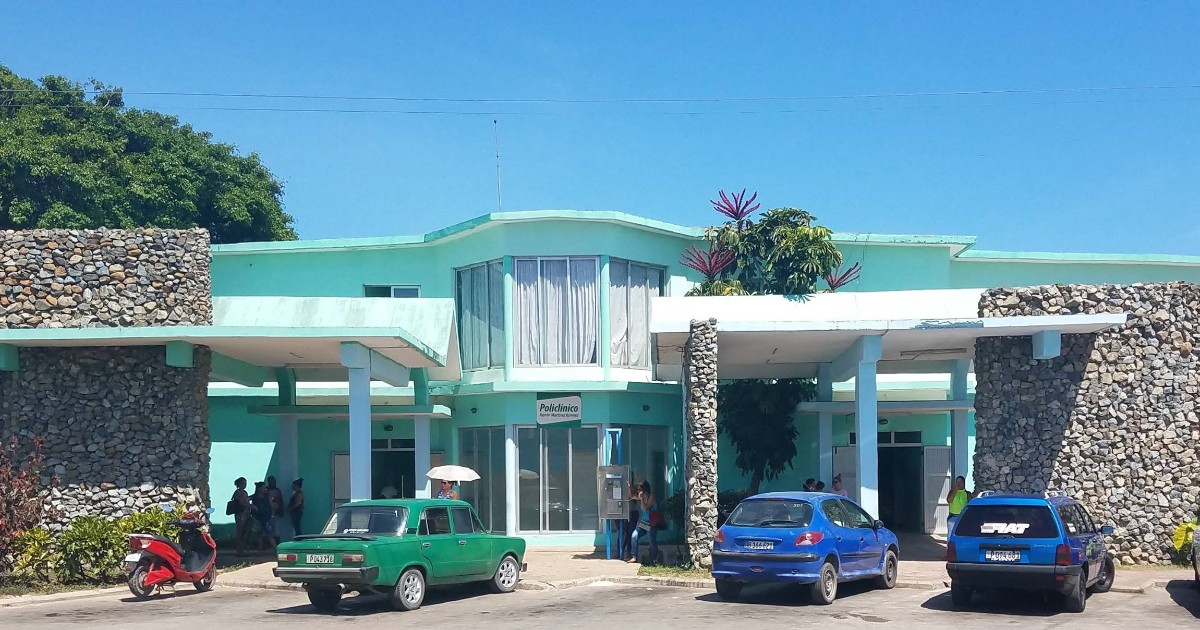Man Found Unconscious in Santa Marta: Clinic Lacked Glucose Testing Equipment
