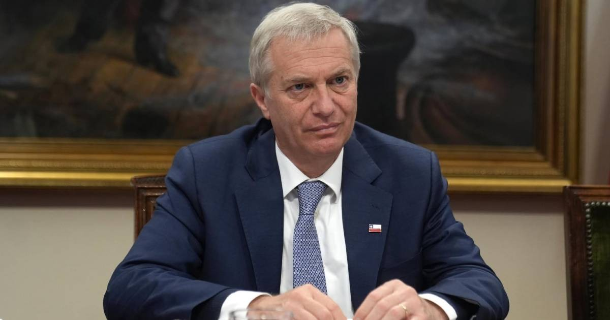 Chile Separa Lazos con el Movimiento de Países No Alineados, Rompiendo con la Influencia de Cuba