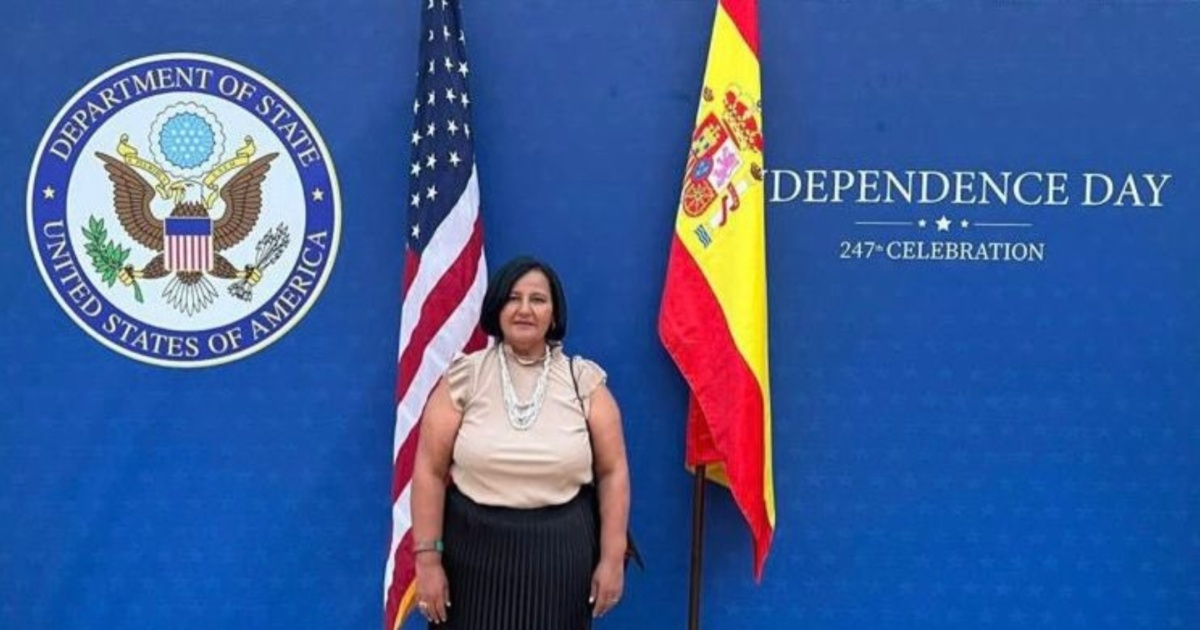 Dinorah Figuera Returns to Venezuela for Talks with Delcy Rodríguez's Government