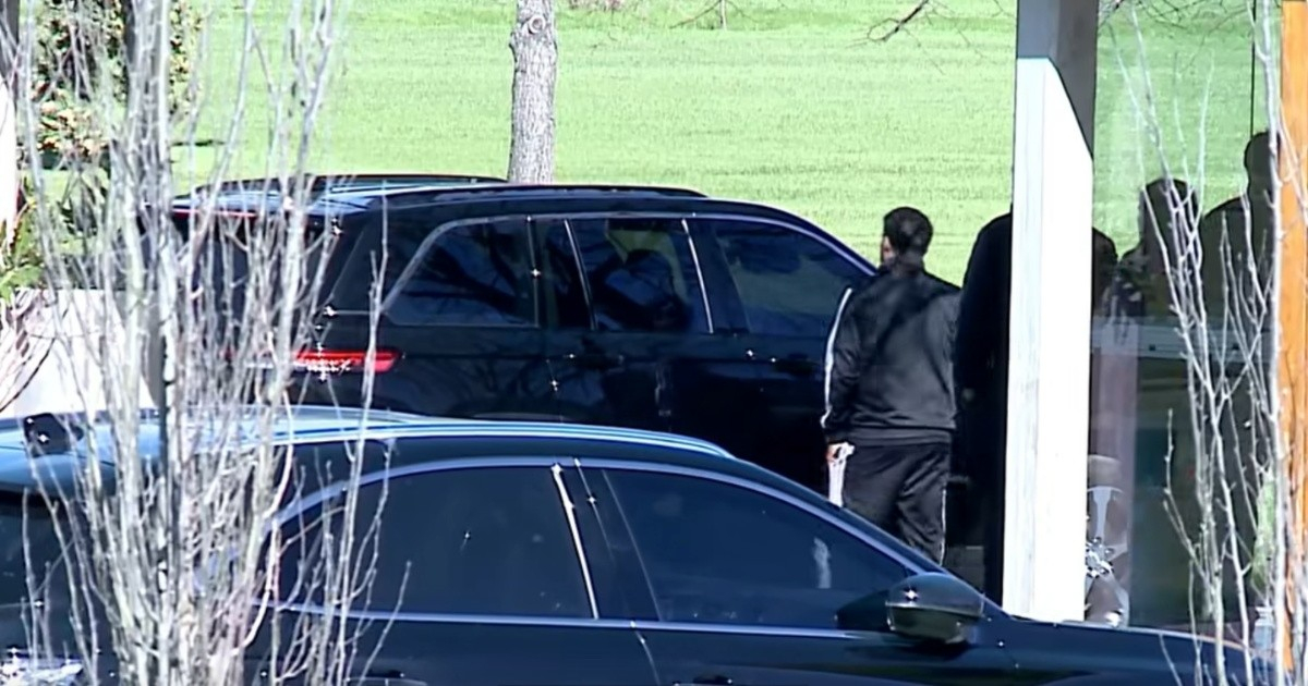 Lionel Messi Bids Farewell to His Father in Private Rosario Ceremony