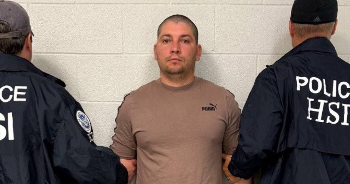 Cuban Truck Driver with Expired License and Deportation Order Arrested by ICE in Florida