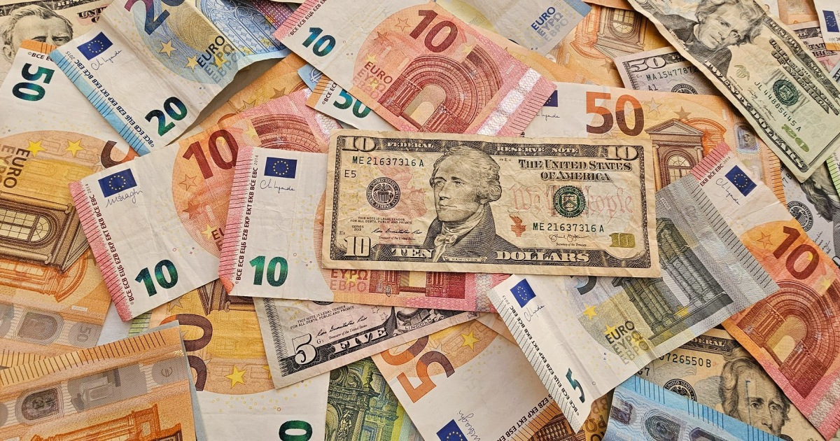 Currency Market in Cuba: Dollar Stagnant, Euro Declines