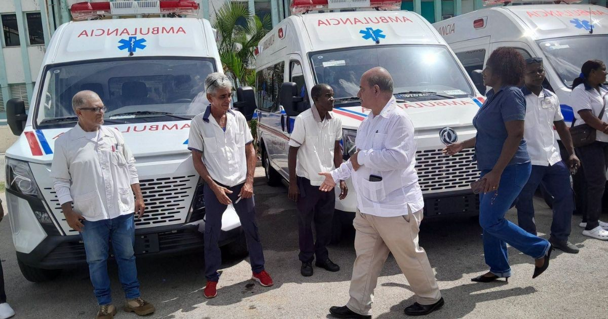 New Ambulances Provide Temporary Relief to Santiago de Cuba's Struggling Healthcare System