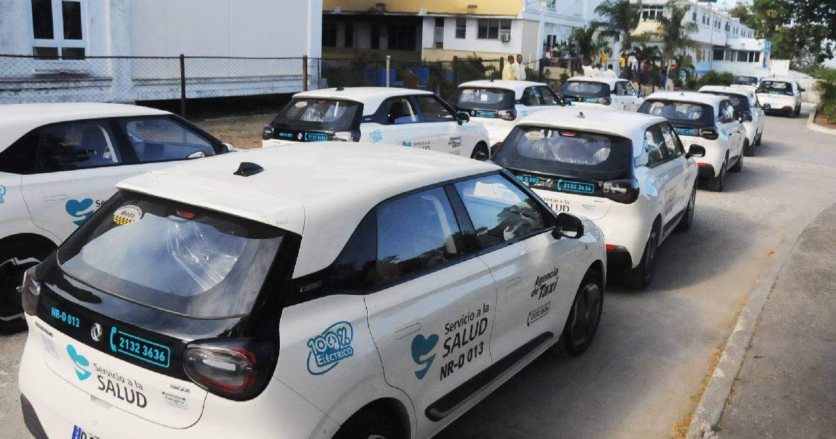 Guantánamo Introduces Electric Cars for Hemodialysis Patient Transport