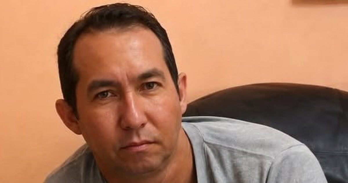 A Cuban Pedicab Driver in Cárdenas Returns a Forgotten Suitcase with Contents Untouched