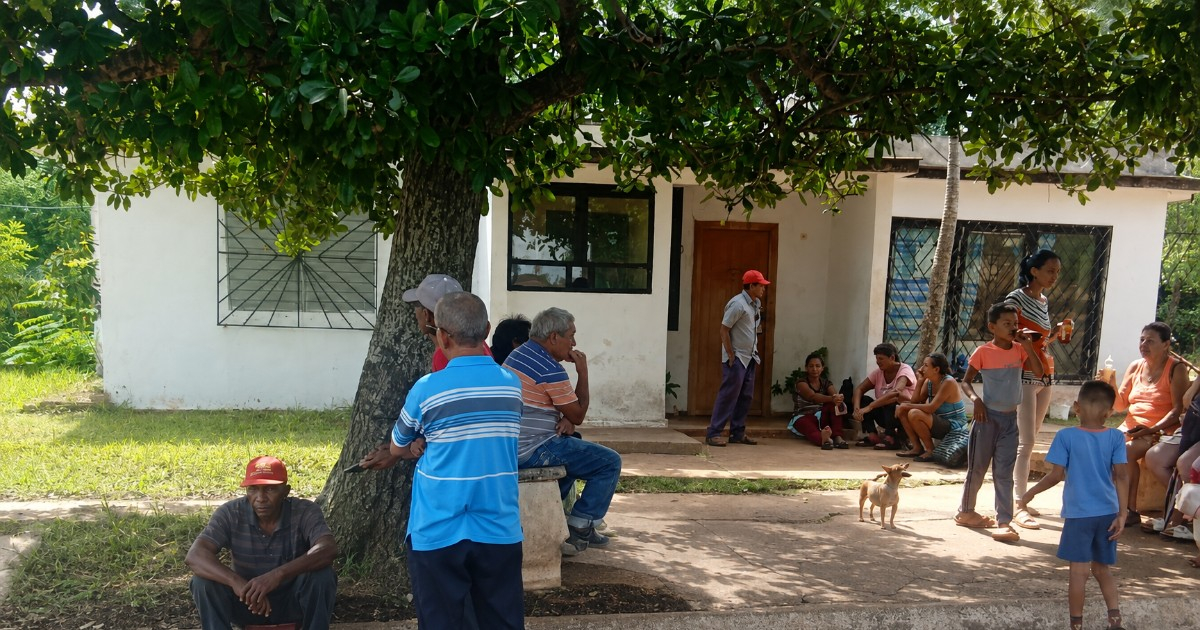 Bank Popular of Savings Closure in Sierra de Cubitas Leaves Elderly Stranded Without Access to Their Pensions