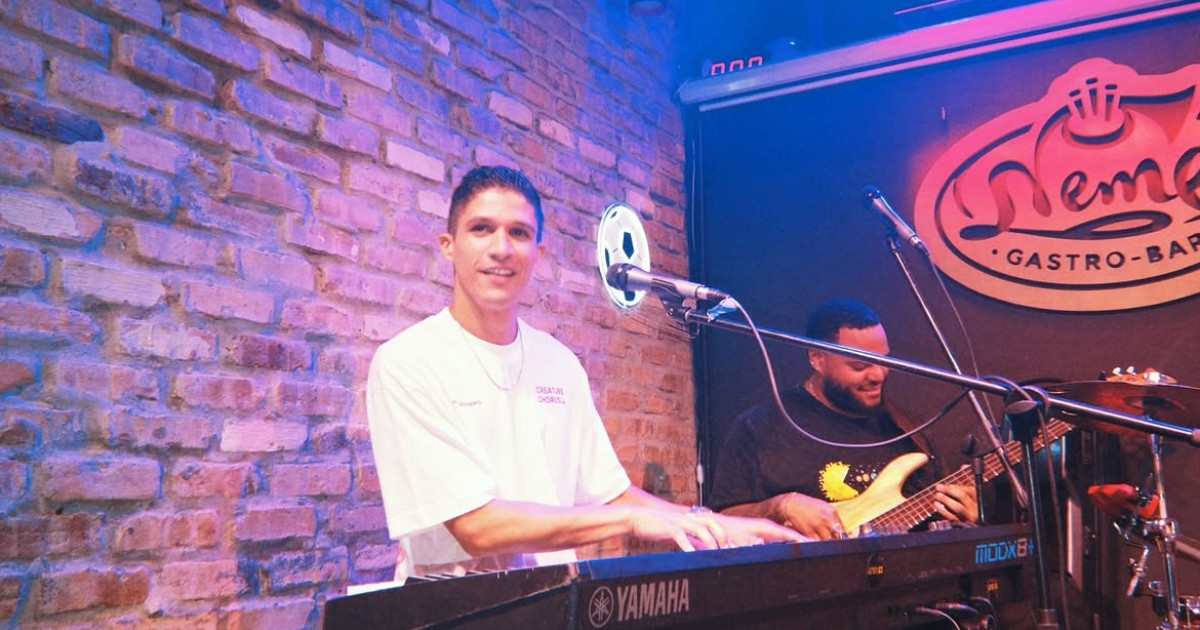 Support Sought for Cuban Musician Held by U.S. Immigration