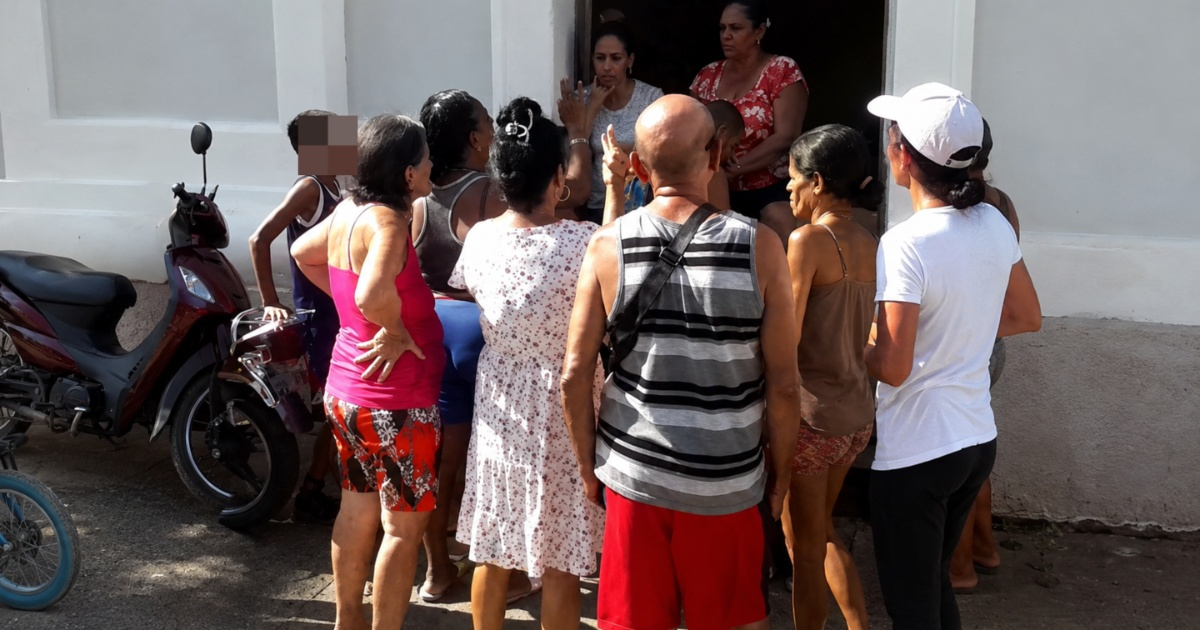 Cubans Demand Answers Over Power Outages and Food Shortages in Cienfuegos