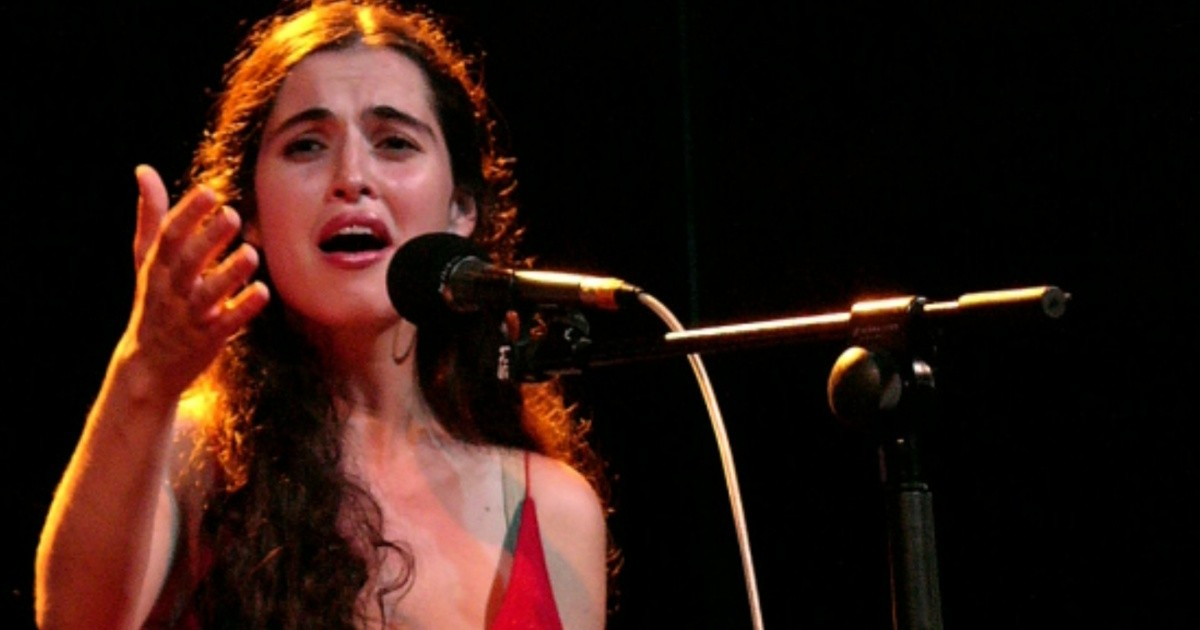 Spanish Singer Silvia Pérez Cruz to Perform Free Concert in Havana Amidst Energy Crisis: "I Feel a Deep Connection with This Island"