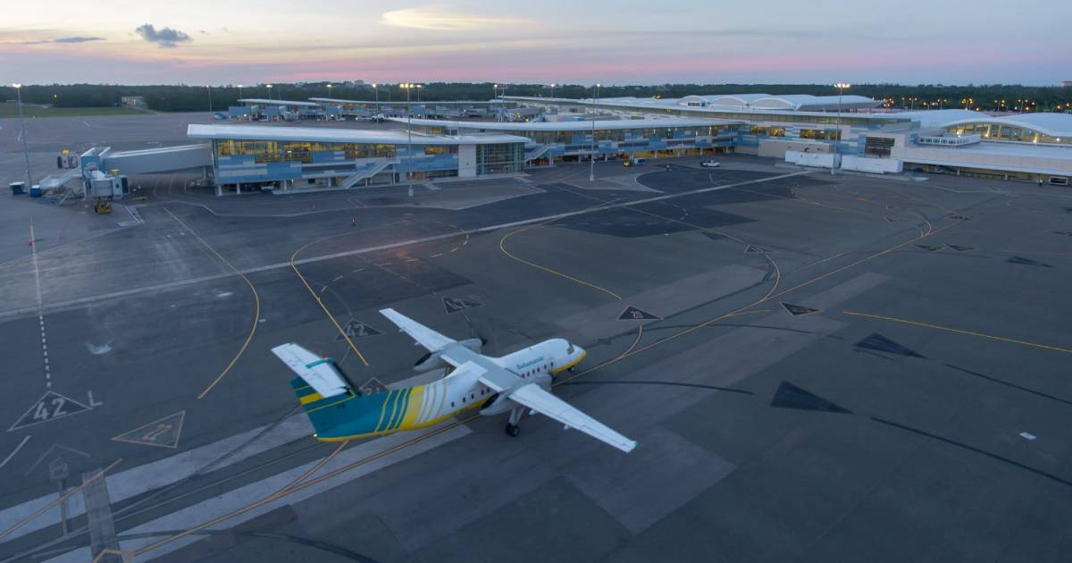 Cuban Man Dies After Medical Emergency on Flight from London to Bahamas