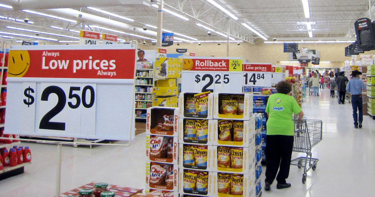 Walmart Embraces Contactless Payments in a Major Shift Customers Have Long Anticipated