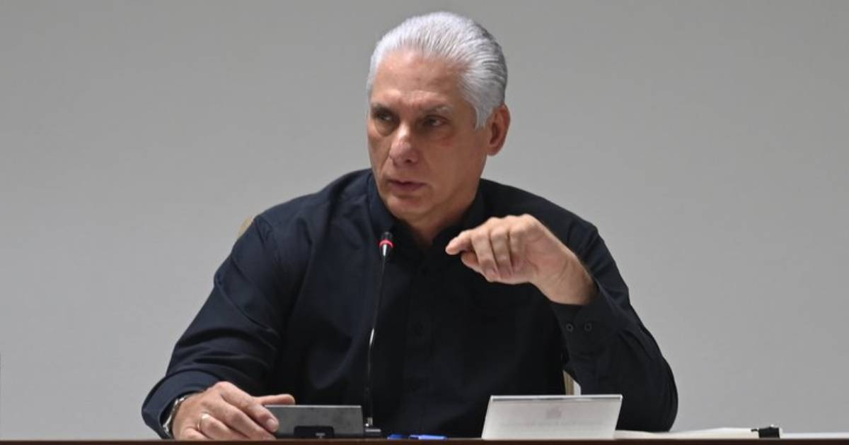 Cuban Leader Issues Stern Warning to Private Sector: "No Room for Illegalities"