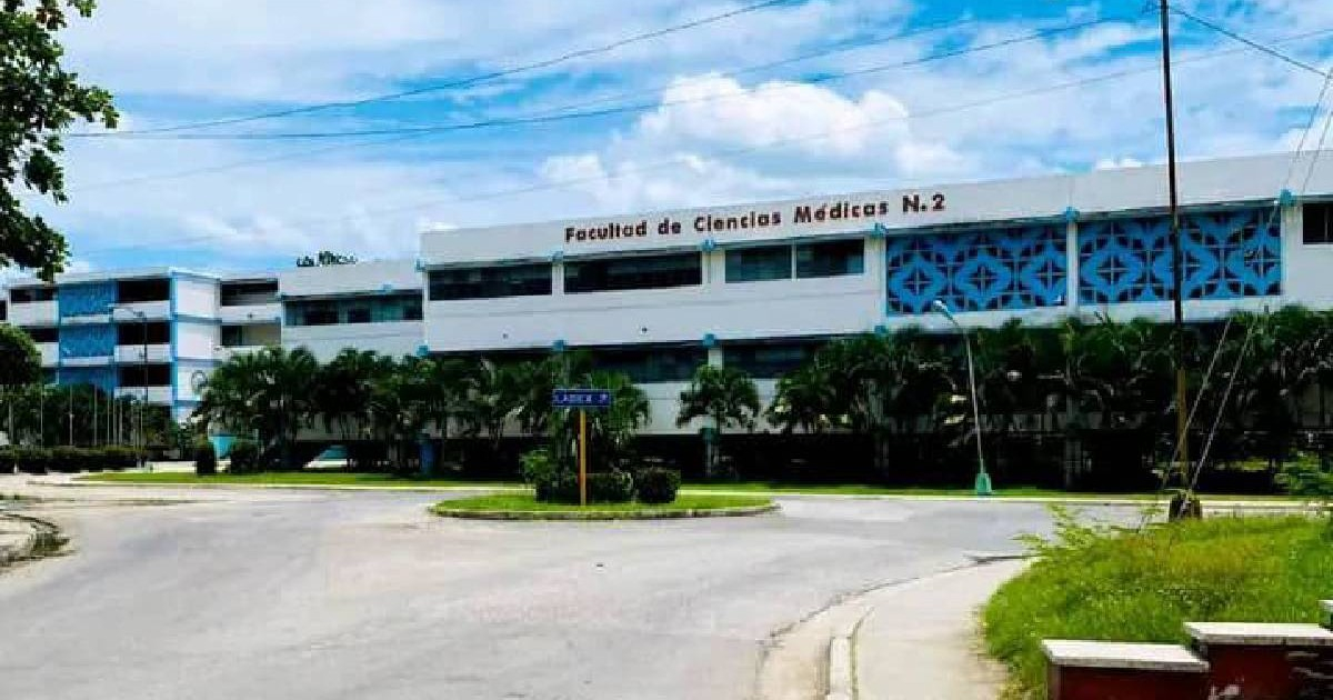 Medical Students Face Tough Choices Amid Santiago de Cuba's Education Centralization