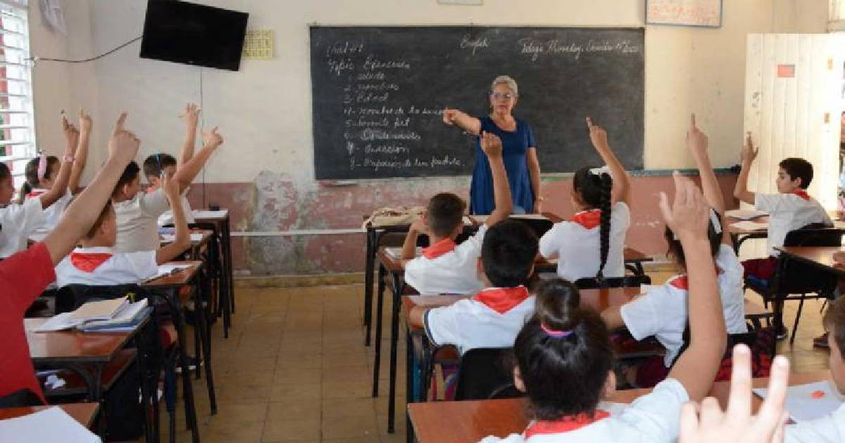 Mothers in Cuba Refuse to Send Kids to School Without Basic Necessities