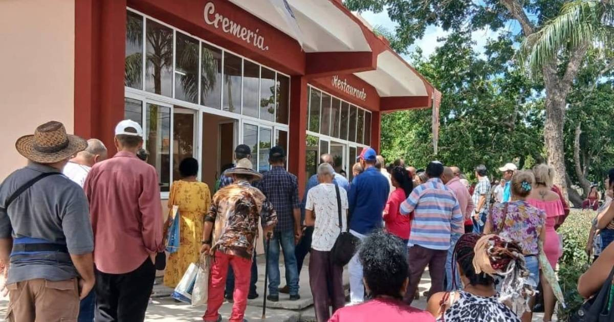 Cuban Locals Demand More Than Just a Facelift for Las Tunas Restaurant