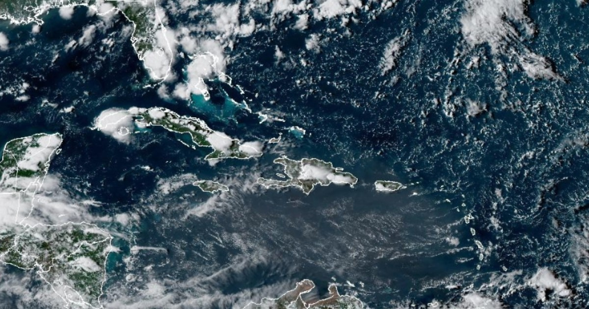 Why Are There No Hurricanes? Cuban Meteorologist Discusses the Atlantic's Unusual Calm