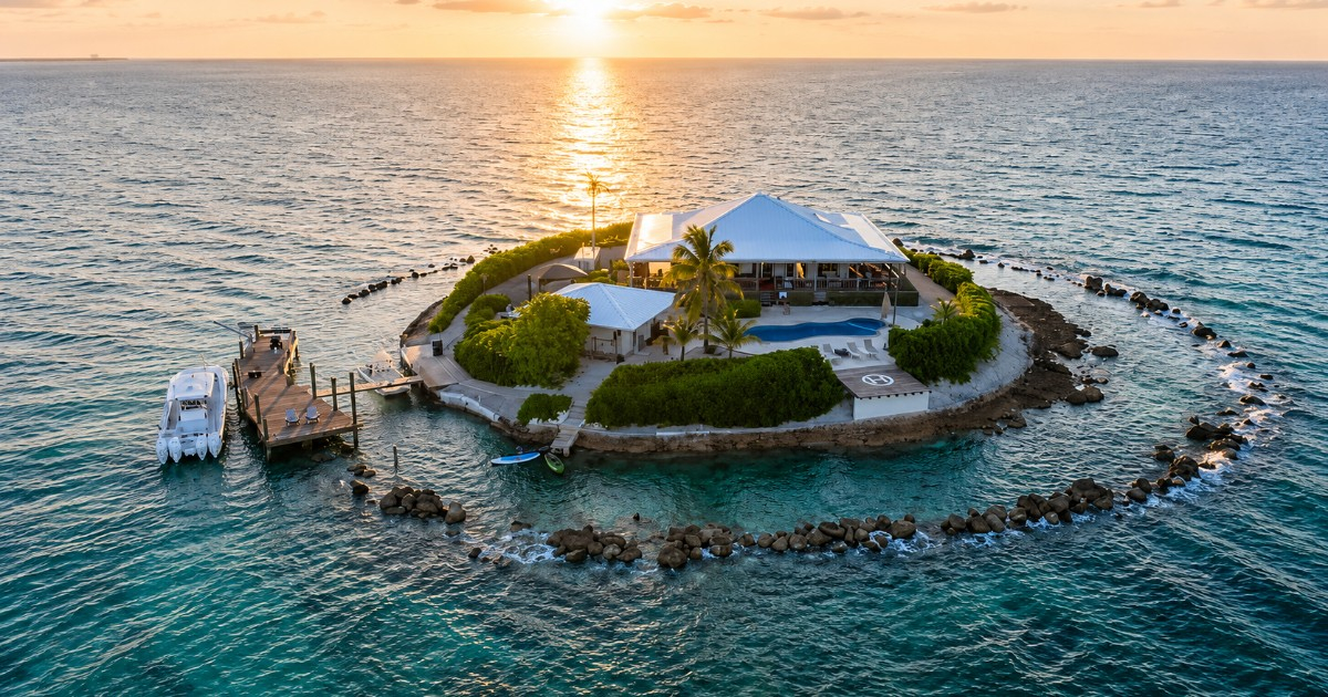 Would You Consider Living on a Private Island in the Florida Keys? This One Hits the Market at an Astonishing Price