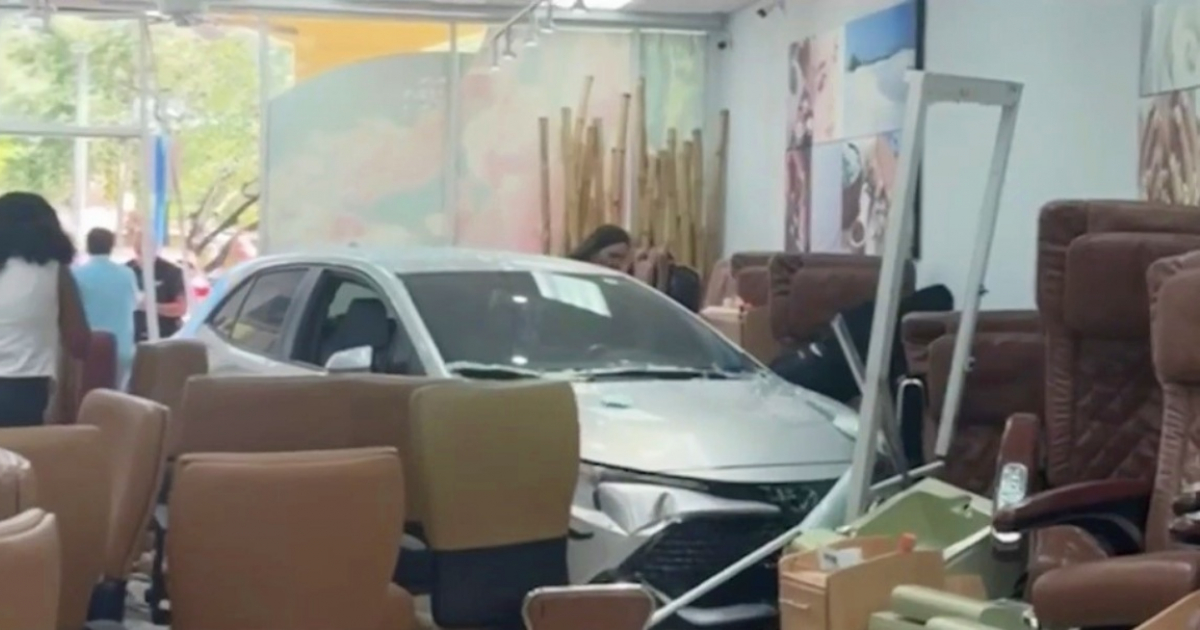 Car Crashes Into Miami Nail Salon While Clients Are Inside