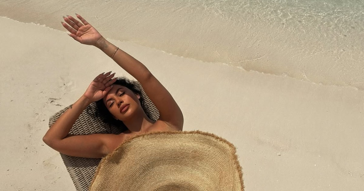 La Dura Turns Up the Heat in the Bahamas with Her Boldest Photo Shoot Yet: "Now You've Really Gone Too Far"