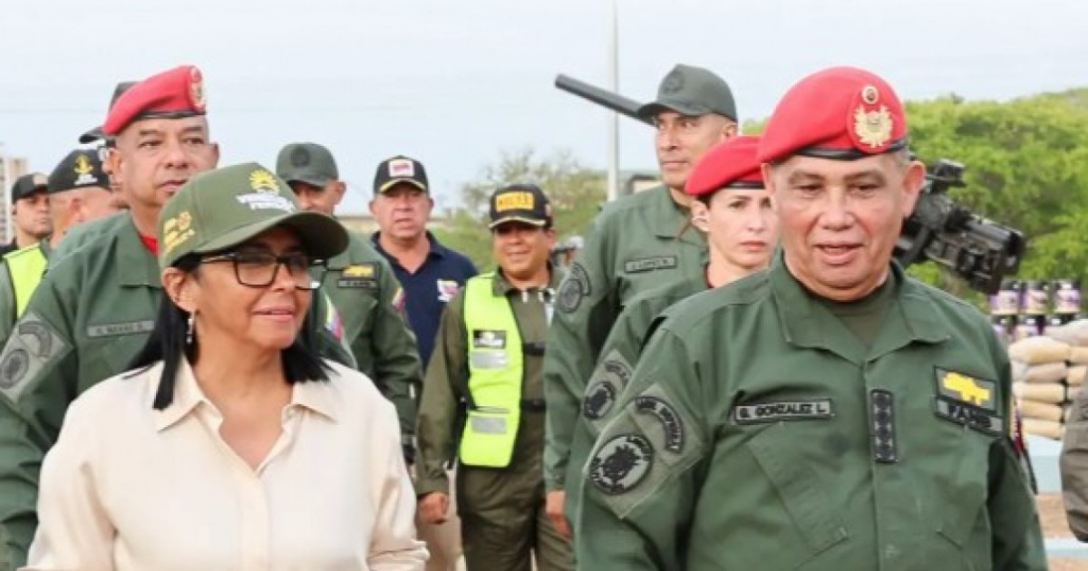 Venezuelan Military Leadership Endorses Oil Deal with U.S.: "It's Prosperity"
