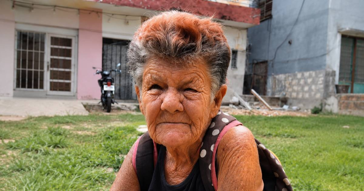 Elderly Cuban Woman Reveals Harsh Reality: "And Today It's the Same Story"