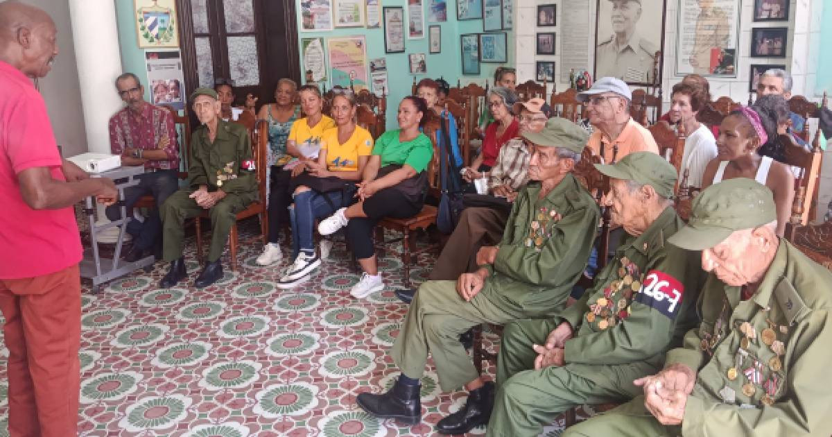 Veterans Recall Fidel Castro Amidst Neglect and Hardship in Camagüey
