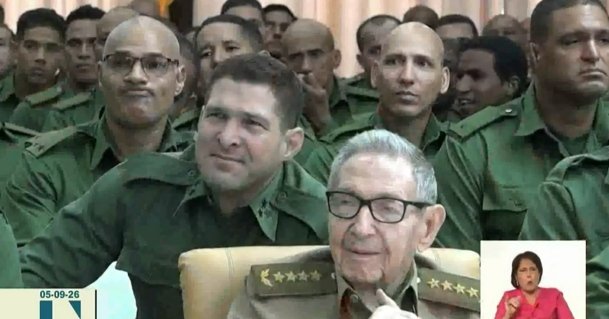 Tears of a Crab: Raúl Castro's Grandson Moved by Poem About His Grandfather