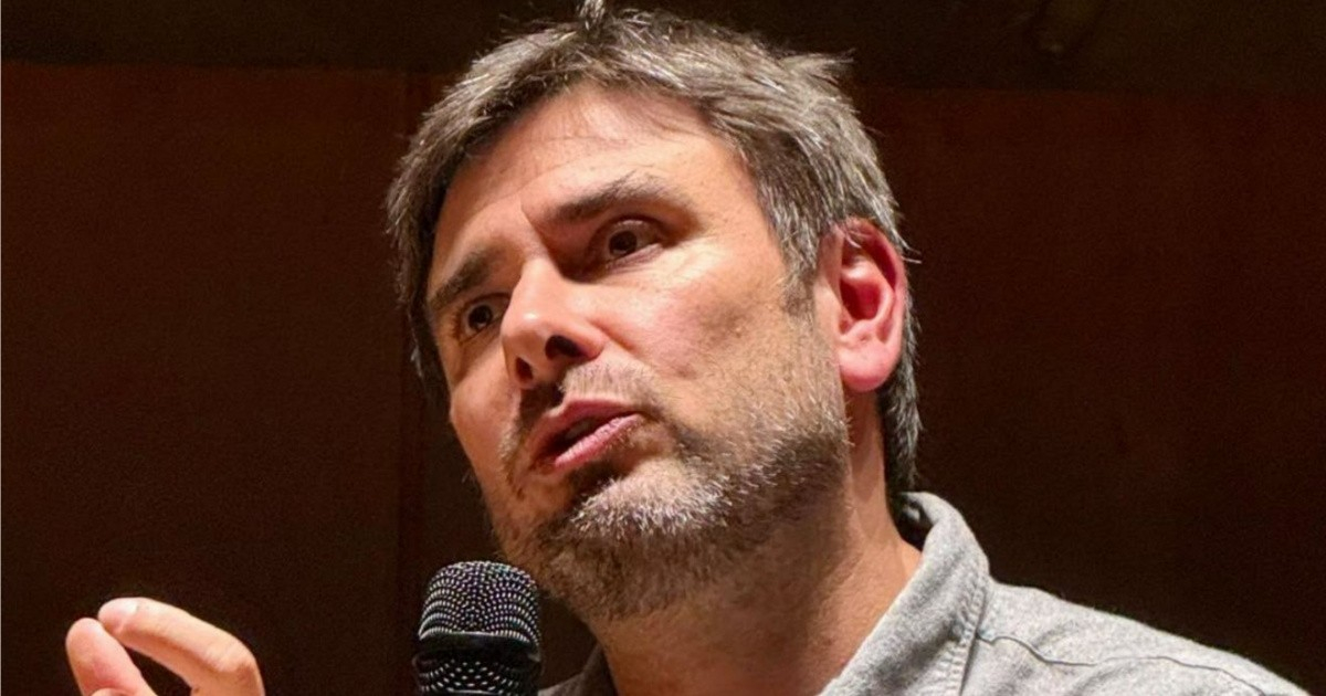 Former Italian Lawmaker Alessandro Di Battista May Face Extended Hospital Stay in Cuba