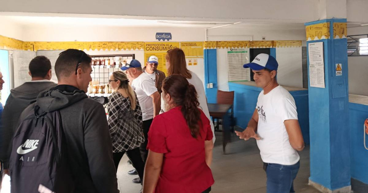Cuban Government Seeks Private Management for 16 Santa Clara Stores, Offers Up to Two Years Rent-Free