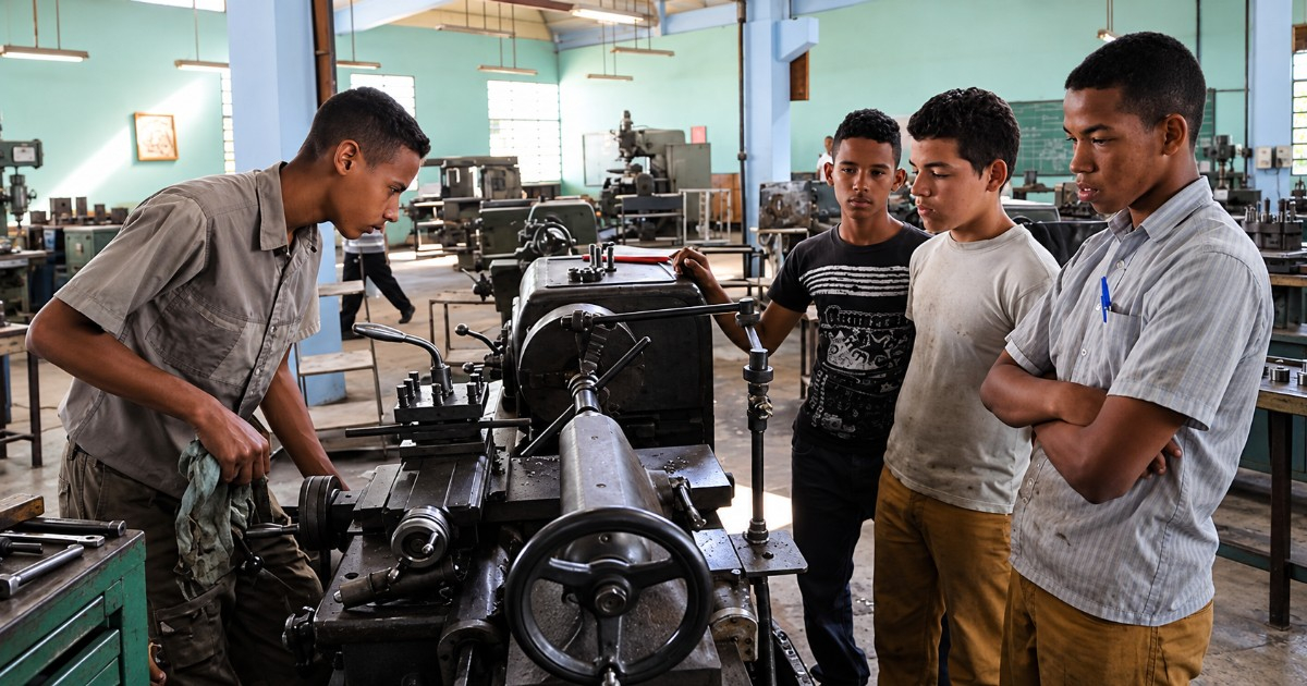 Cuba Introduces Entrepreneurship Course in Technical Schools Nationwide
