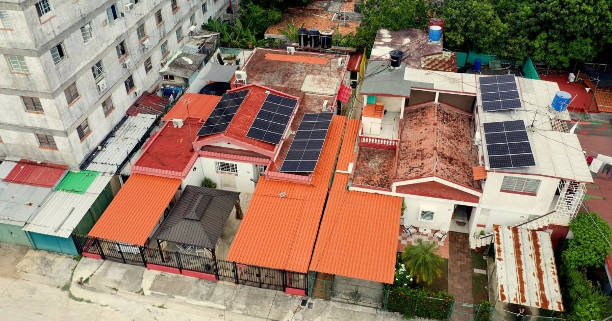 Cuba Looks to Regulate the Solar Panel Surge on Havana Rooftops