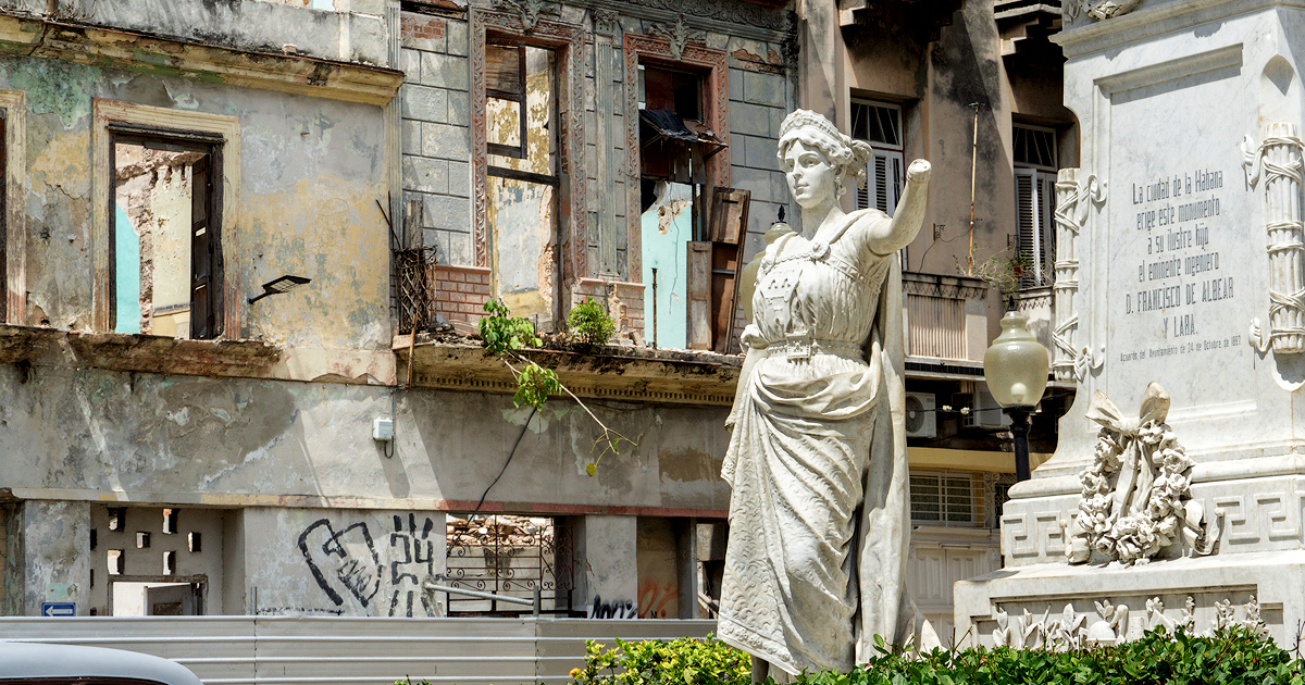 Harvard Experts Envision Cuba's Future: Democracy, Private Ownership, and Market Economy