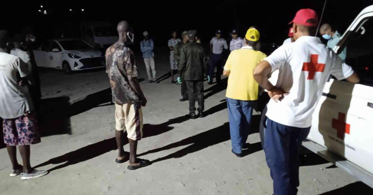 Boat with 17 Haitians Stranded in Santiago de Cuba After a Week Adrift