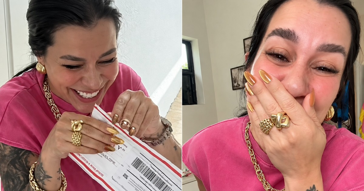Cuban Woman's Emotional Reaction to Receiving U.S. Residency After Seven-Year Wait