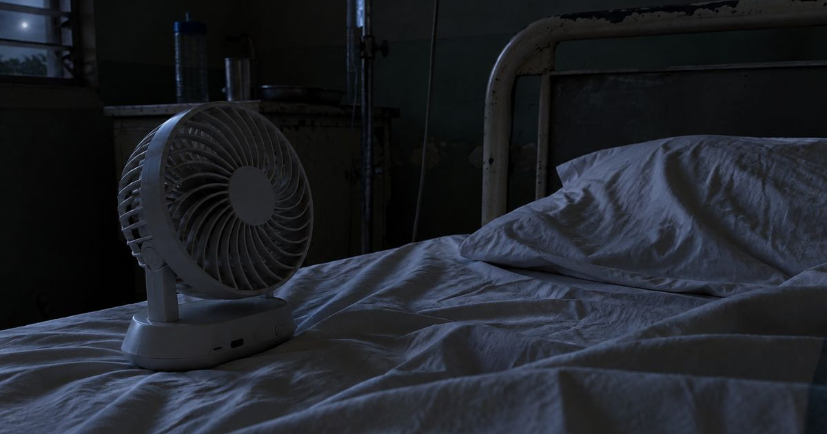 Family Reports Theft of Fan from Sick Child in Santiago de Cuba Hospital